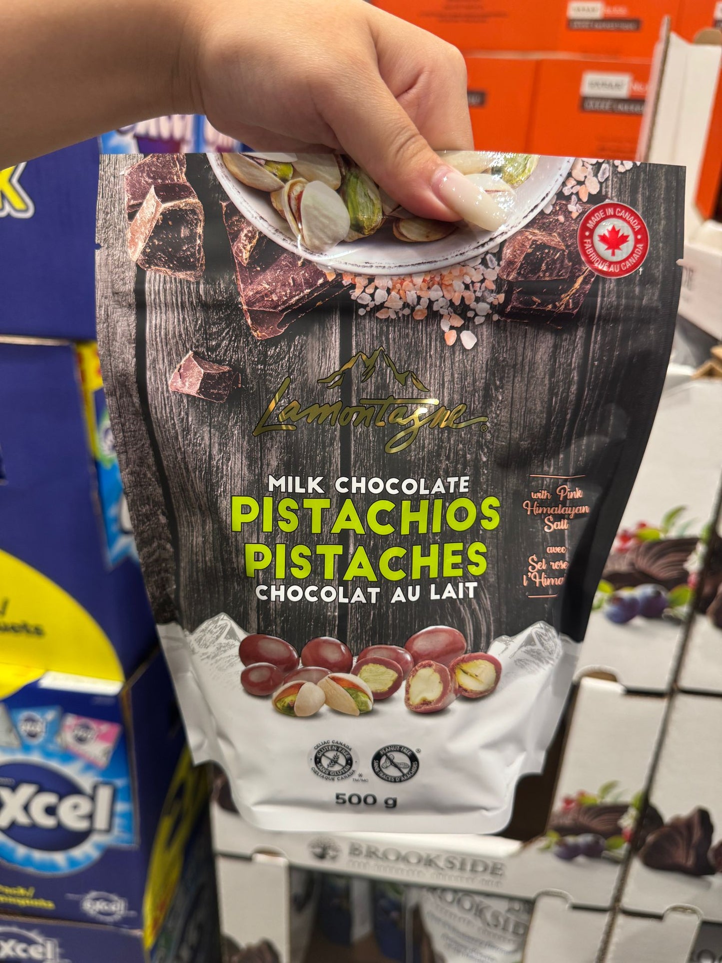 Lamontagne Milk Chocolate Pistachios 500g